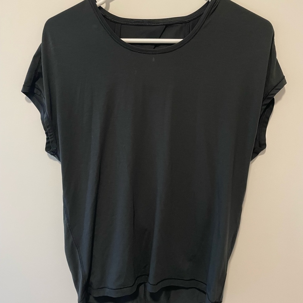Lululemon Open back casual yoga too